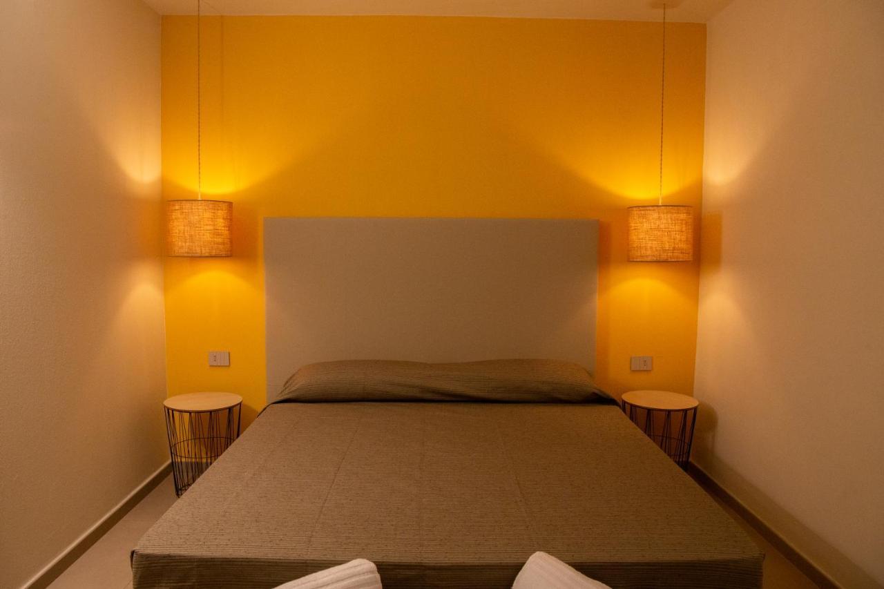 Delfino Tuscany Resort Марина-ди-Чечина Экстерьер фото